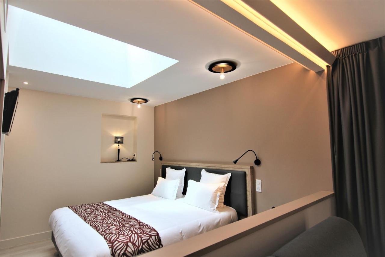 Montaigne Hotel 3*