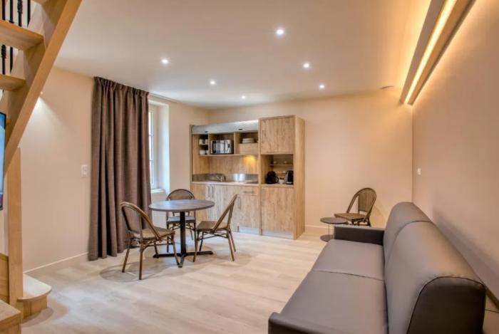 Hotel Montaigne 3*